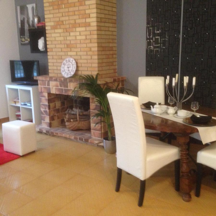 Gloria Apartament Near The Beach 坎皮卡福特 外观 照片