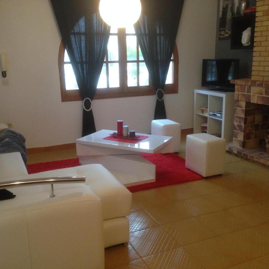 Gloria Apartament Near The Beach 坎皮卡福特 外观 照片